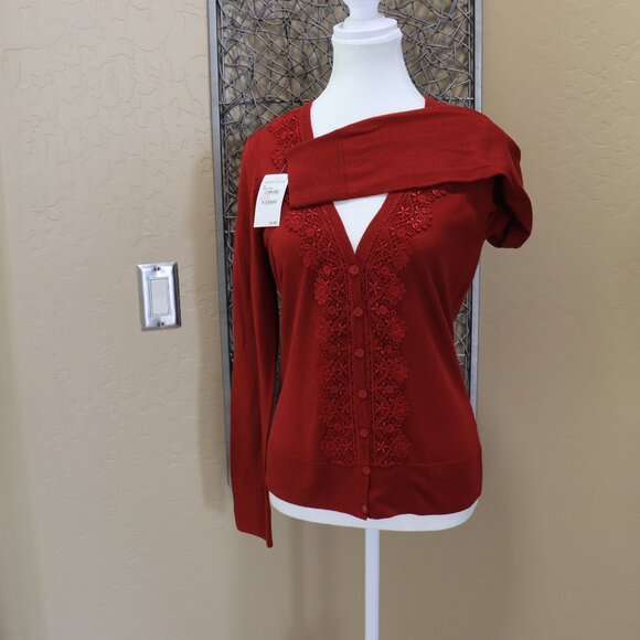 Semantiks Persian Red V Neck, Lace Collar, Button Down Cardigan. - Picture 2 of 5